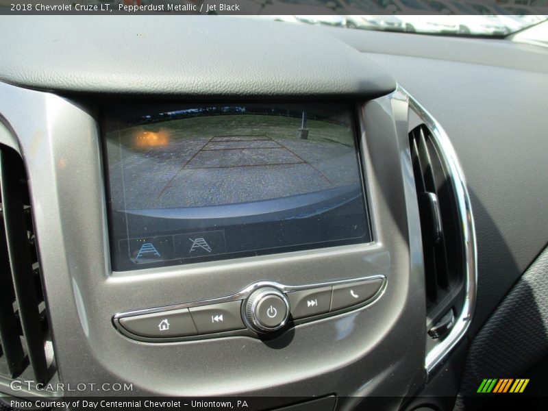 Pepperdust Metallic / Jet Black 2018 Chevrolet Cruze LT