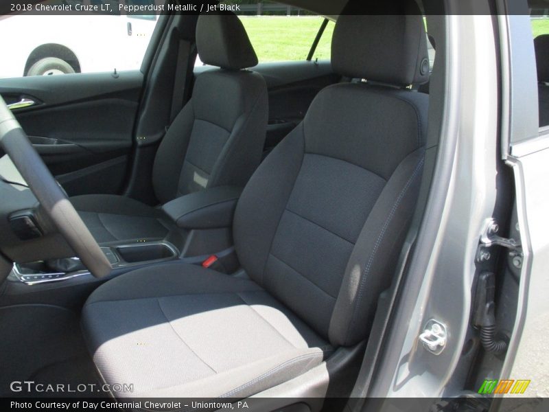 Pepperdust Metallic / Jet Black 2018 Chevrolet Cruze LT