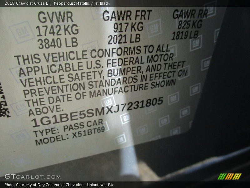 Pepperdust Metallic / Jet Black 2018 Chevrolet Cruze LT