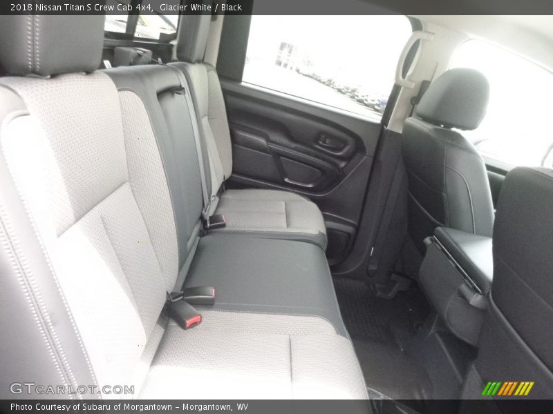 Glacier White / Black 2018 Nissan Titan S Crew Cab 4x4