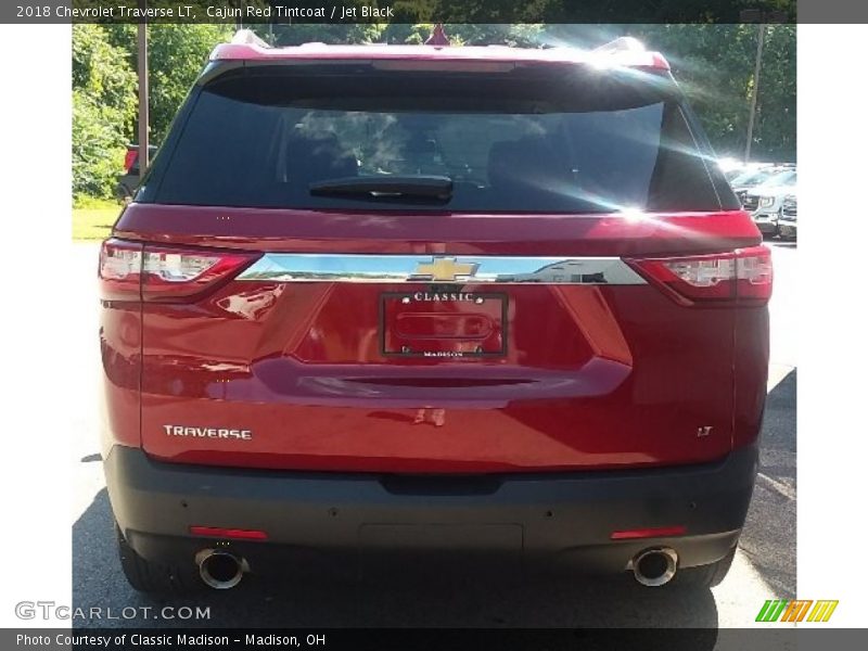 Cajun Red Tintcoat / Jet Black 2018 Chevrolet Traverse LT