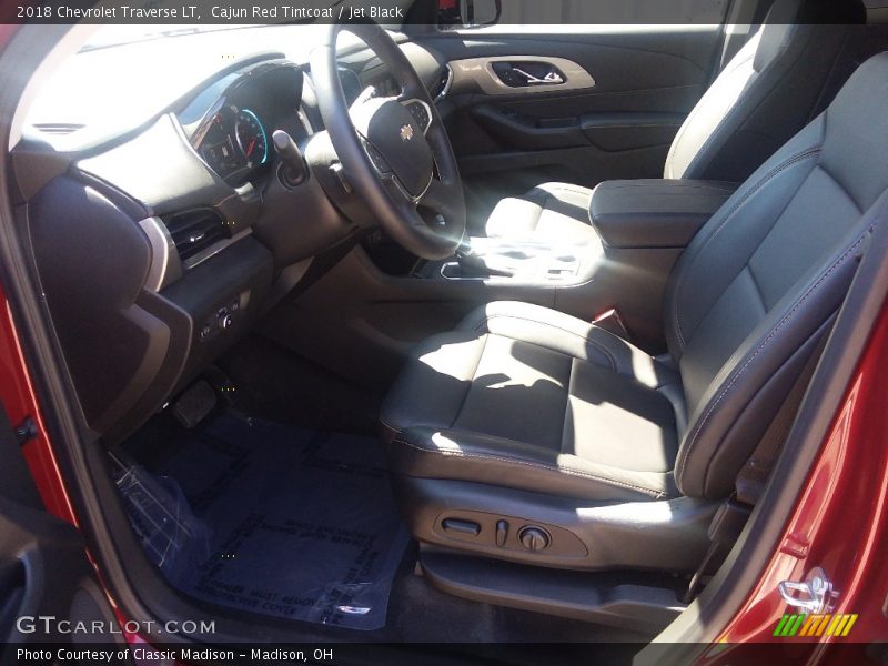 Cajun Red Tintcoat / Jet Black 2018 Chevrolet Traverse LT