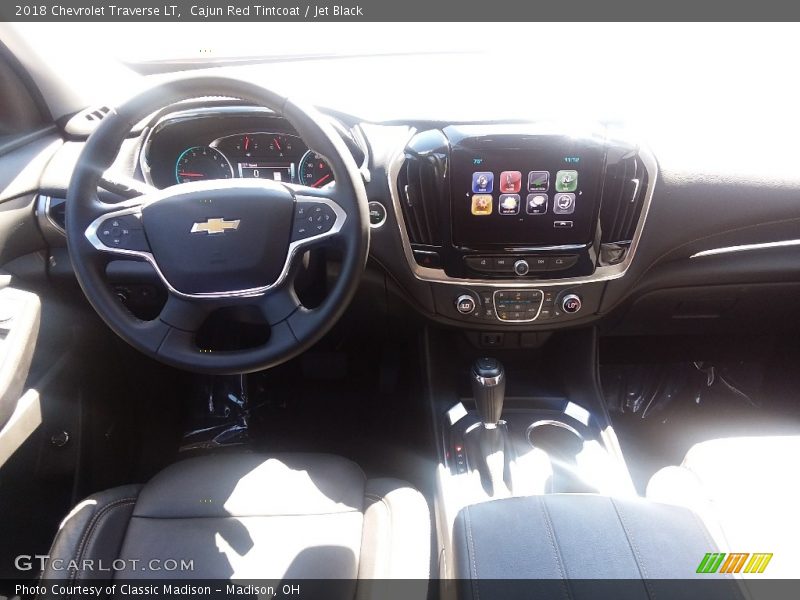Cajun Red Tintcoat / Jet Black 2018 Chevrolet Traverse LT