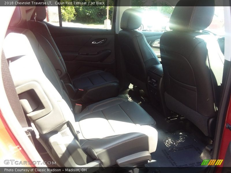 Cajun Red Tintcoat / Jet Black 2018 Chevrolet Traverse LT