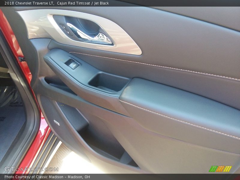 Cajun Red Tintcoat / Jet Black 2018 Chevrolet Traverse LT