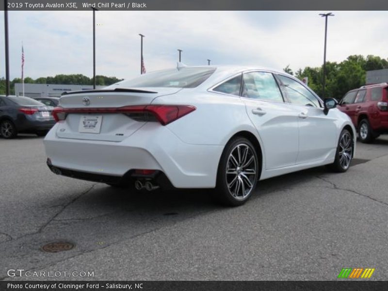 Wind Chill Pearl / Black 2019 Toyota Avalon XSE