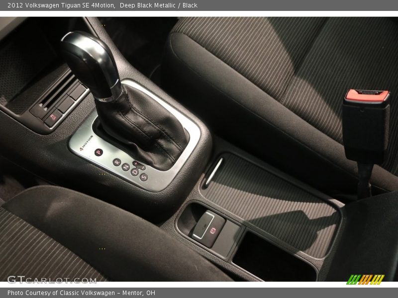 Deep Black Metallic / Black 2012 Volkswagen Tiguan SE 4Motion