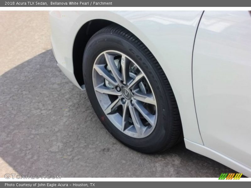Bellanova White Pearl / Parchment 2018 Acura TLX Sedan