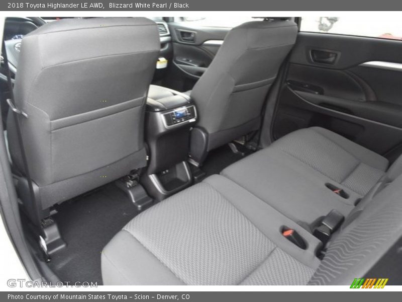 Blizzard White Pearl / Black 2018 Toyota Highlander LE AWD