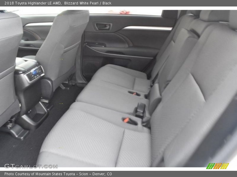 Blizzard White Pearl / Black 2018 Toyota Highlander LE AWD