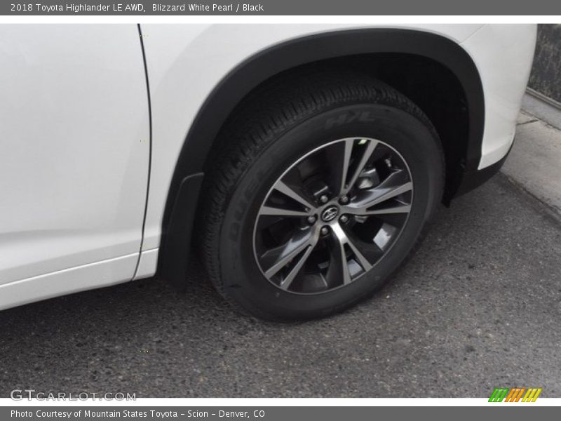 Blizzard White Pearl / Black 2018 Toyota Highlander LE AWD