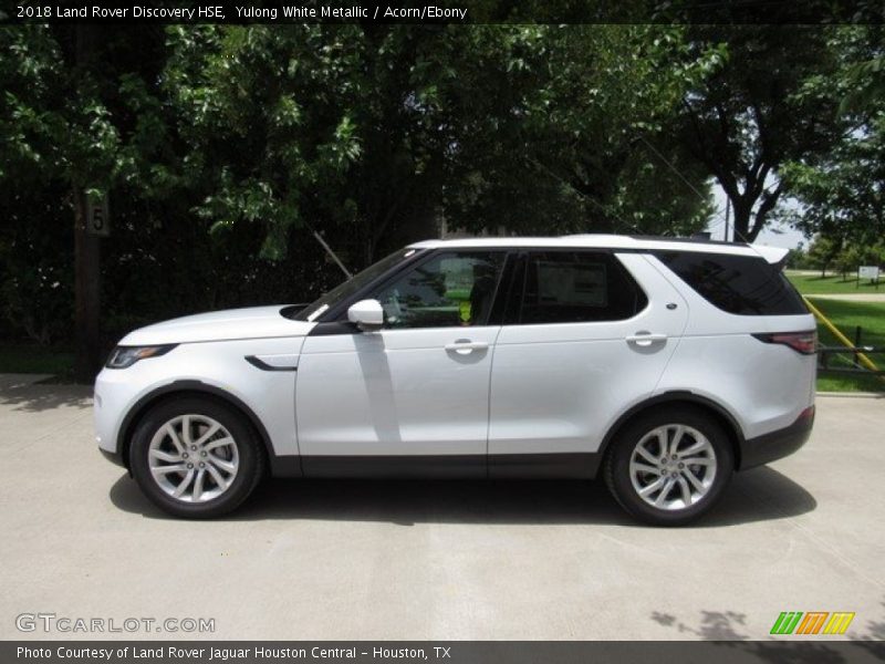 Yulong White Metallic / Acorn/Ebony 2018 Land Rover Discovery HSE