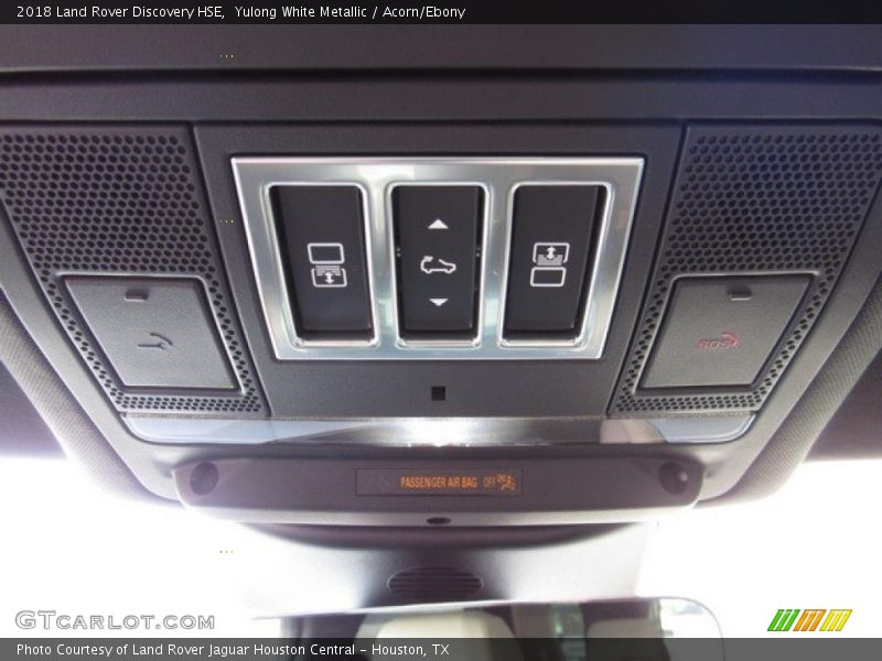 Yulong White Metallic / Acorn/Ebony 2018 Land Rover Discovery HSE