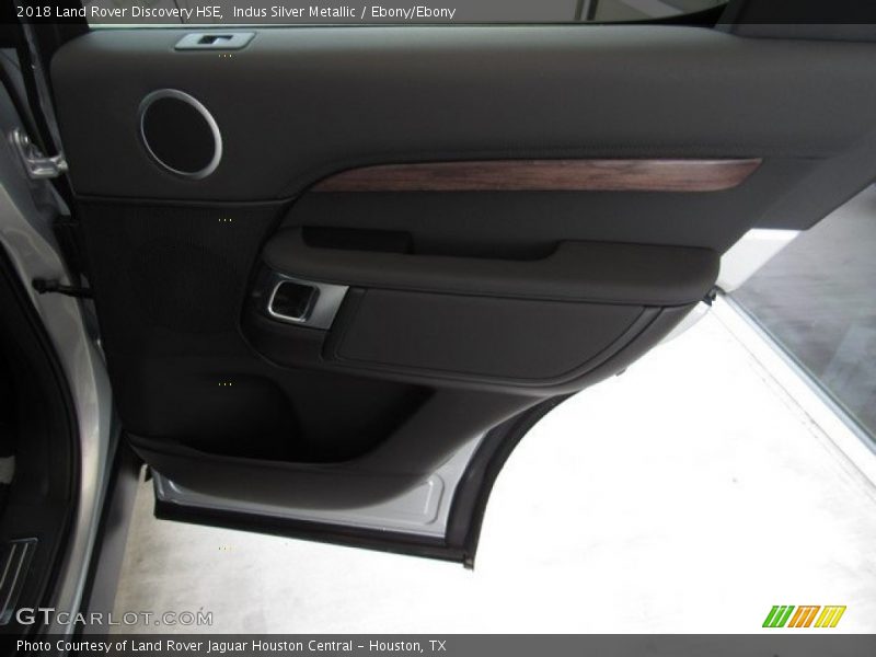 Indus Silver Metallic / Ebony/Ebony 2018 Land Rover Discovery HSE