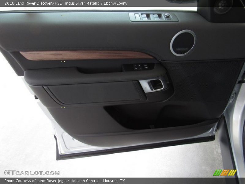 Indus Silver Metallic / Ebony/Ebony 2018 Land Rover Discovery HSE