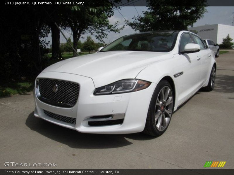 Fuji White / Ivory 2018 Jaguar XJ XJL Portfolio