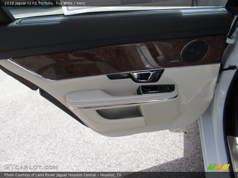 Fuji White / Ivory 2018 Jaguar XJ XJL Portfolio