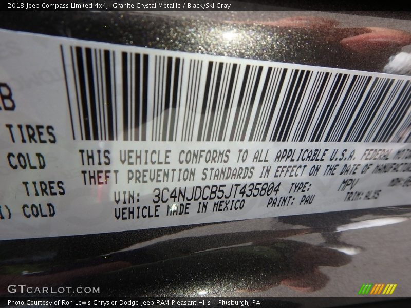 Granite Crystal Metallic / Black/Ski Gray 2018 Jeep Compass Limited 4x4