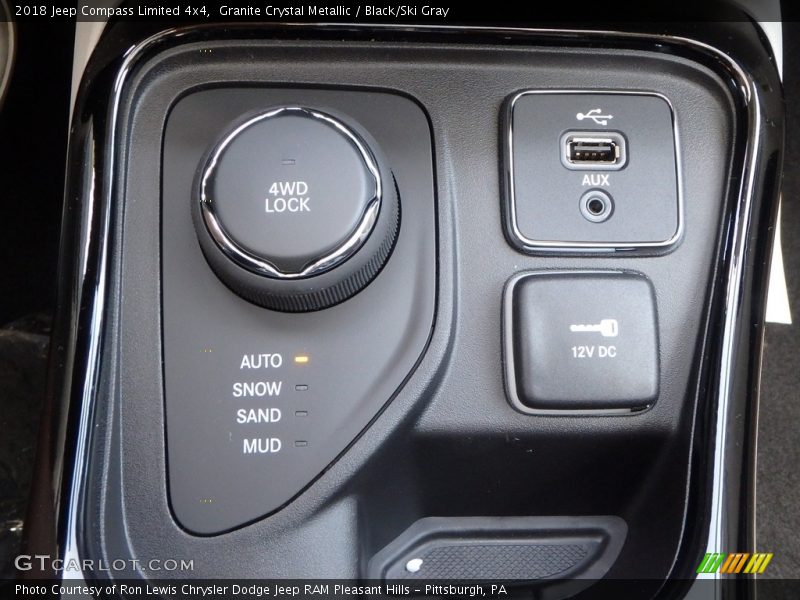 Granite Crystal Metallic / Black/Ski Gray 2018 Jeep Compass Limited 4x4