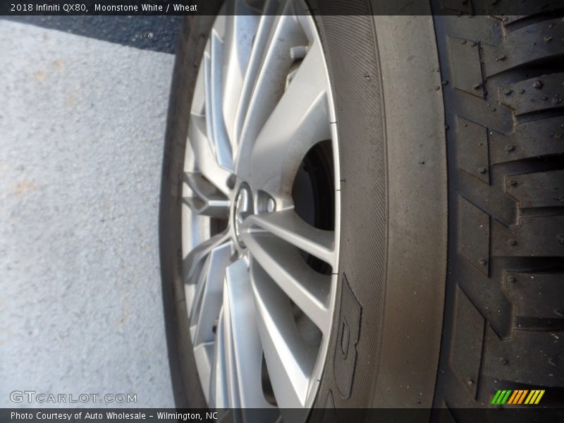 Moonstone White / Wheat 2018 Infiniti QX80