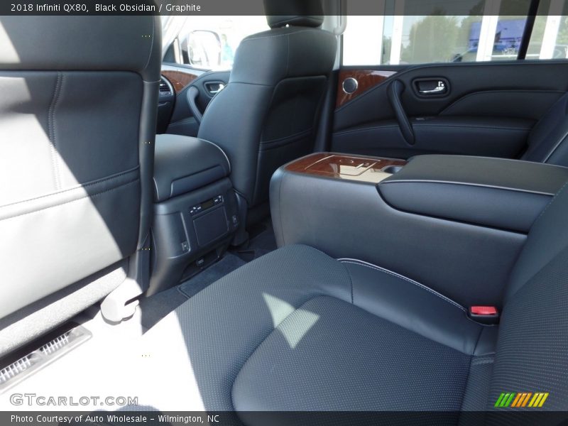 Black Obsidian / Graphite 2018 Infiniti QX80