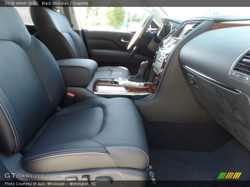 Black Obsidian / Graphite 2018 Infiniti QX80