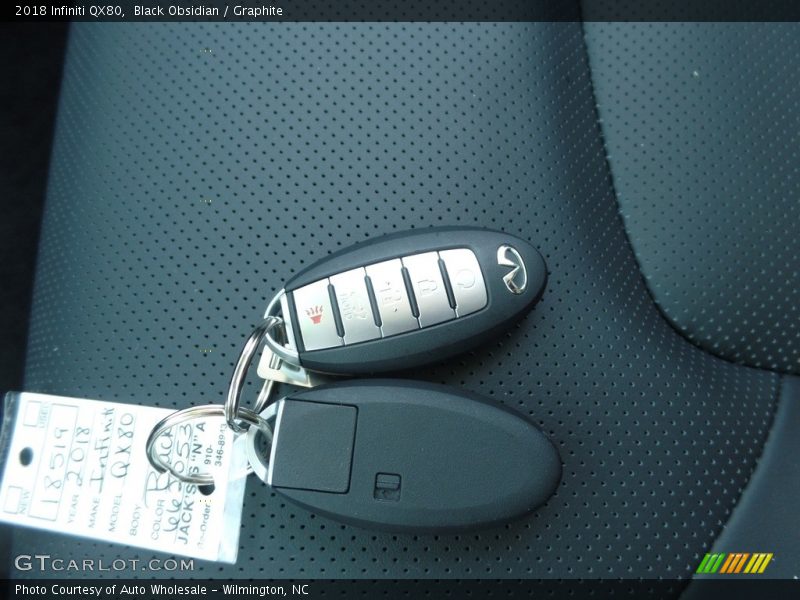 Black Obsidian / Graphite 2018 Infiniti QX80