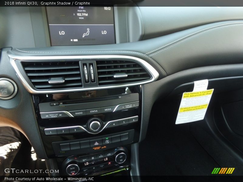 Graphite Shadow / Graphite 2018 Infiniti QX30