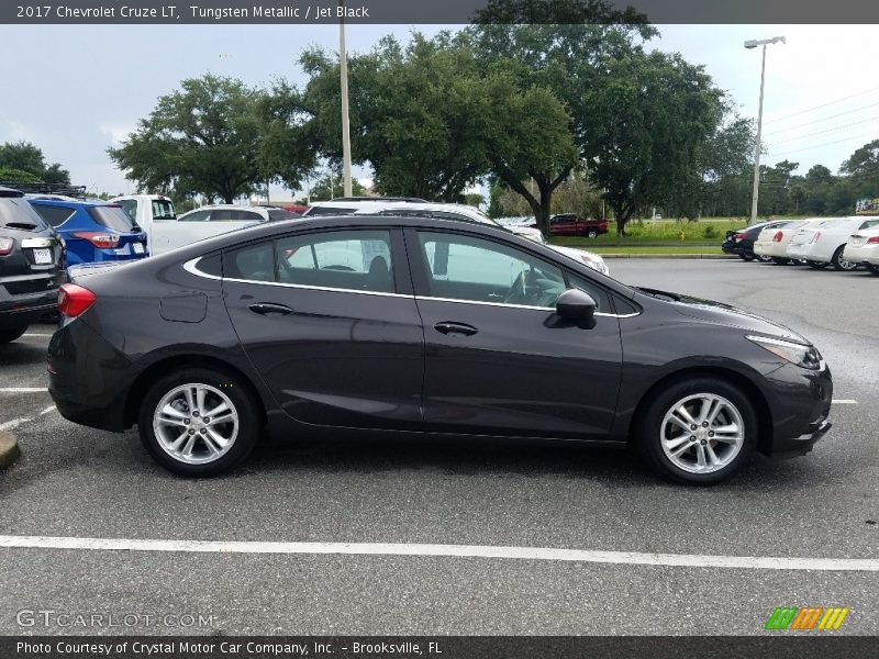 Tungsten Metallic / Jet Black 2017 Chevrolet Cruze LT