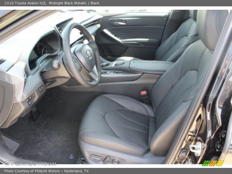 Midnight Black Metallic / Black 2019 Toyota Avalon XLE