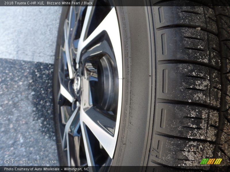 Blizzard White Pearl / Black 2018 Toyota C-HR XLE