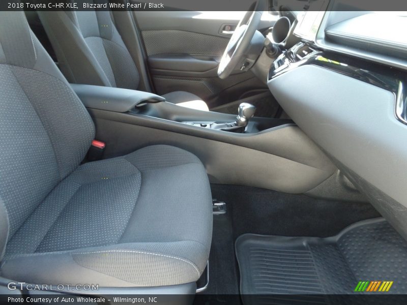 Blizzard White Pearl / Black 2018 Toyota C-HR XLE