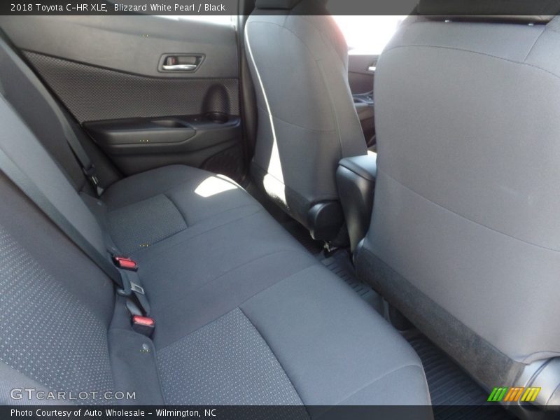 Blizzard White Pearl / Black 2018 Toyota C-HR XLE