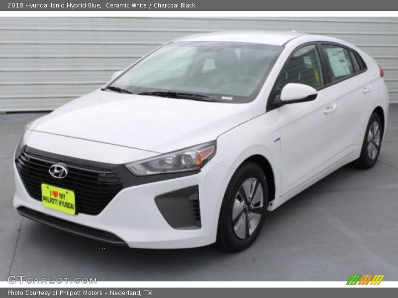 Ceramic White / Charcoal Black 2018 Hyundai Ioniq Hybrid Blue