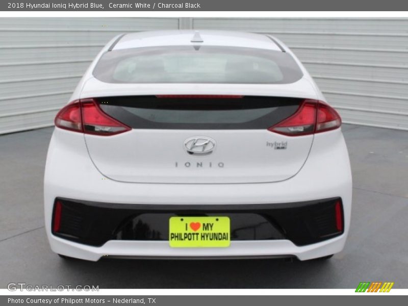 Ceramic White / Charcoal Black 2018 Hyundai Ioniq Hybrid Blue
