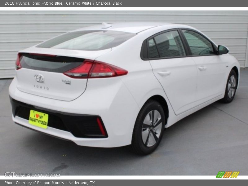 Ceramic White / Charcoal Black 2018 Hyundai Ioniq Hybrid Blue