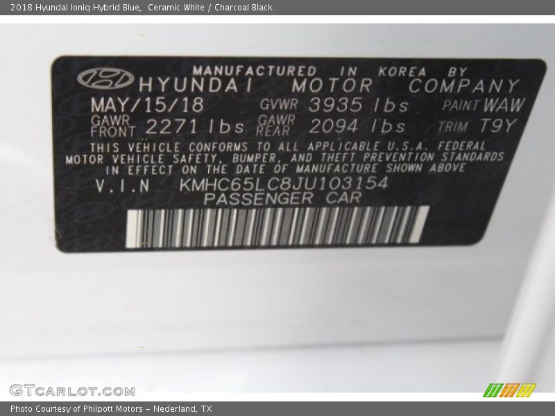 Ceramic White / Charcoal Black 2018 Hyundai Ioniq Hybrid Blue