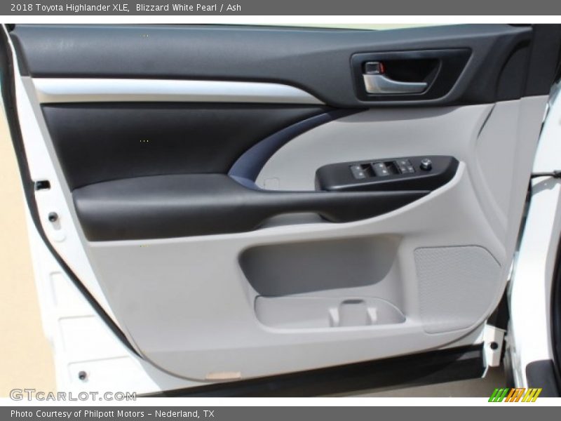 Blizzard White Pearl / Ash 2018 Toyota Highlander XLE