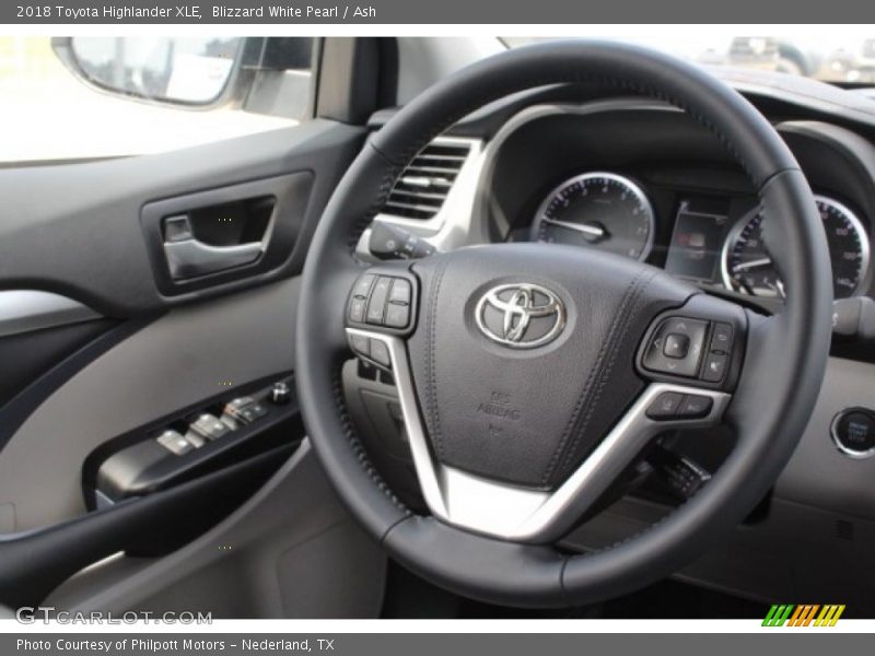Blizzard White Pearl / Ash 2018 Toyota Highlander XLE