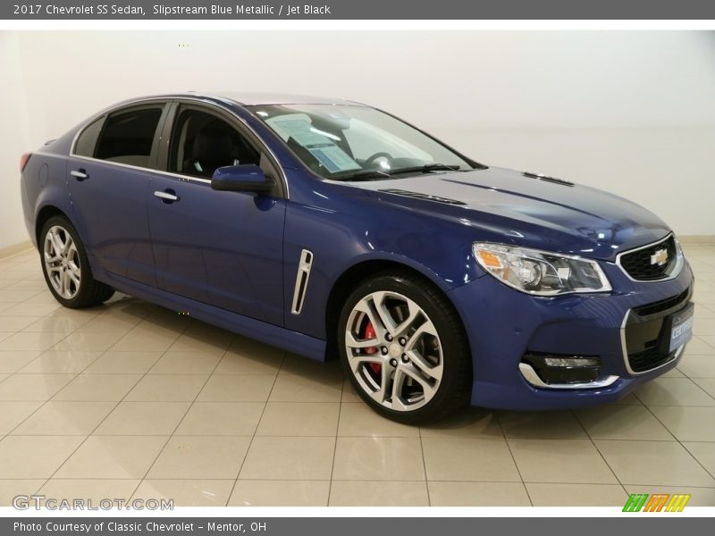 Front 3/4 View of 2017 SS Sedan