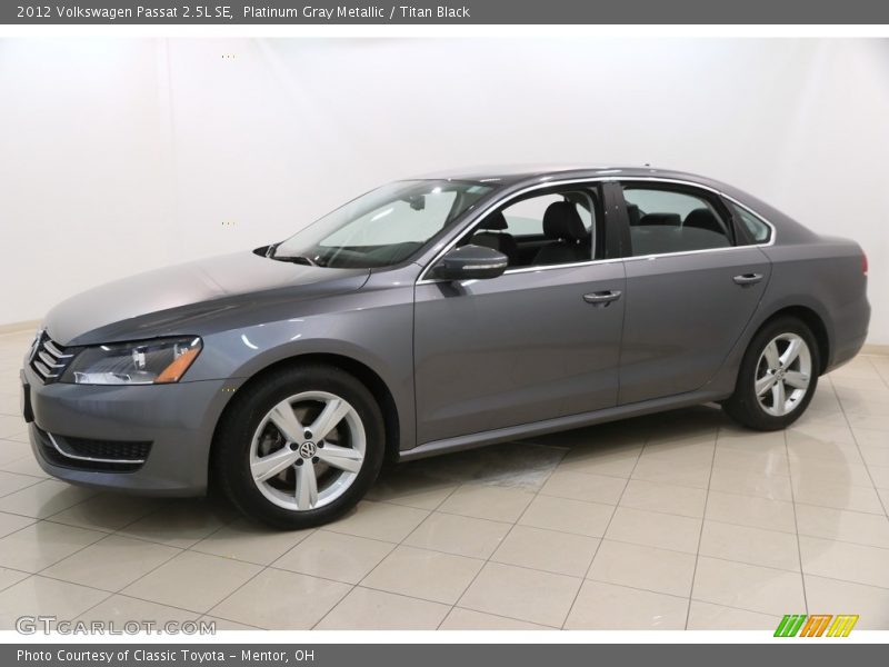 Platinum Gray Metallic / Titan Black 2012 Volkswagen Passat 2.5L SE