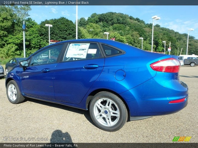 Lightning Blue / Charcoal Black 2018 Ford Fiesta SE Sedan