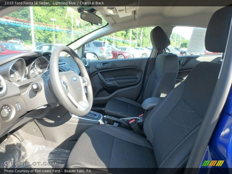 Lightning Blue / Charcoal Black 2018 Ford Fiesta SE Sedan