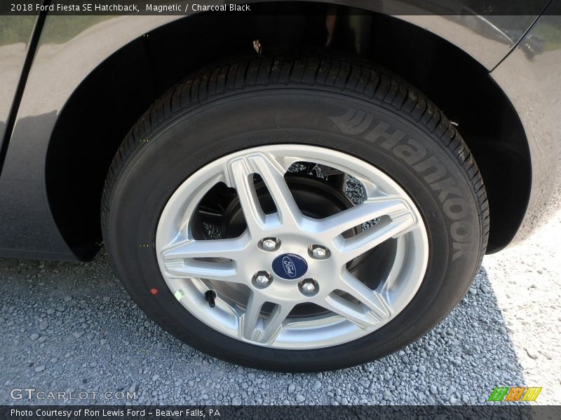 Magnetic / Charcoal Black 2018 Ford Fiesta SE Hatchback