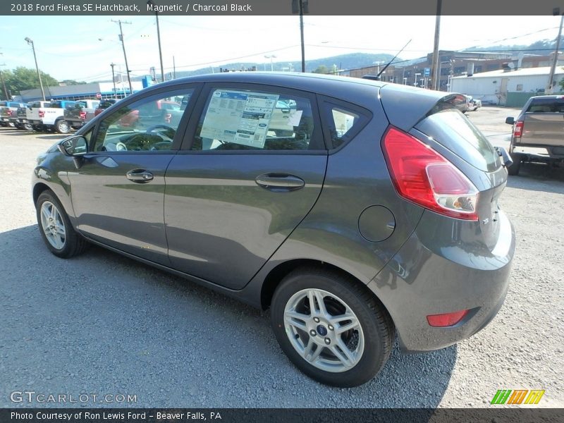 Magnetic / Charcoal Black 2018 Ford Fiesta SE Hatchback