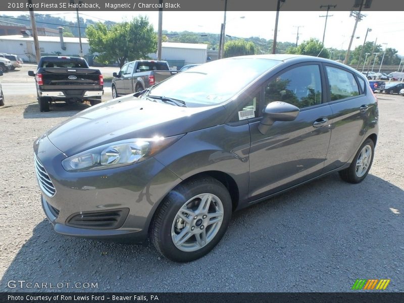 Magnetic / Charcoal Black 2018 Ford Fiesta SE Hatchback