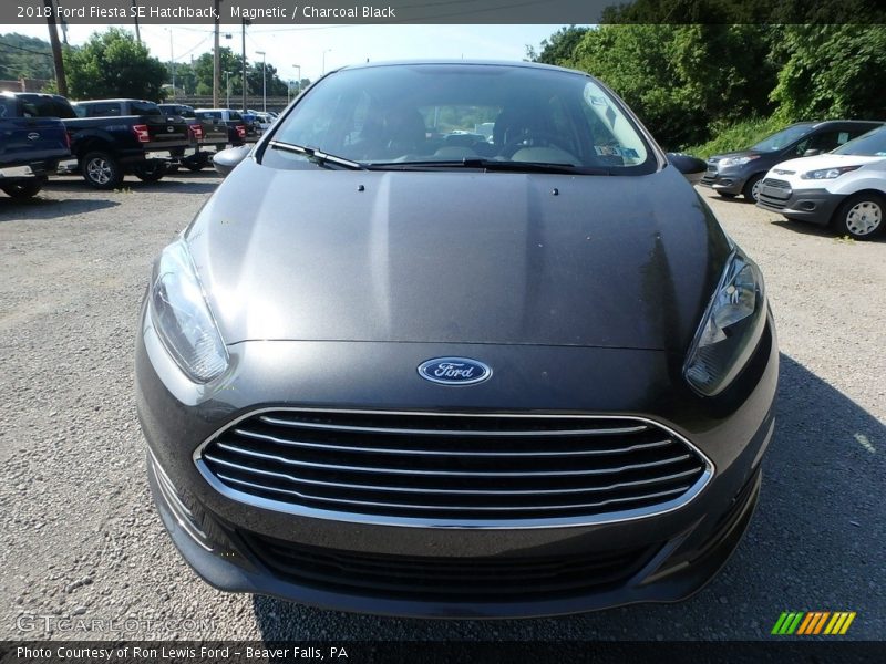 Magnetic / Charcoal Black 2018 Ford Fiesta SE Hatchback