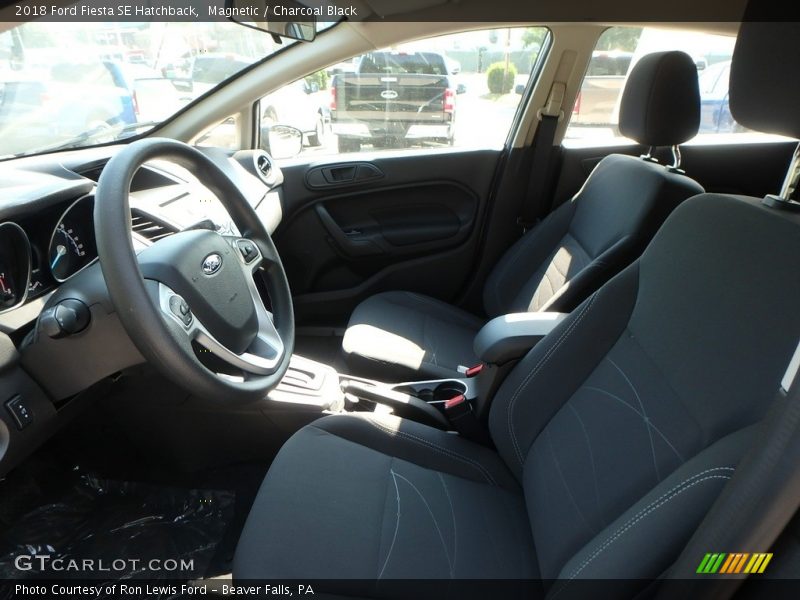 Magnetic / Charcoal Black 2018 Ford Fiesta SE Hatchback