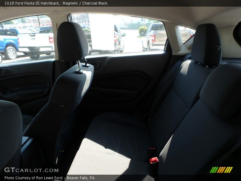 Magnetic / Charcoal Black 2018 Ford Fiesta SE Hatchback