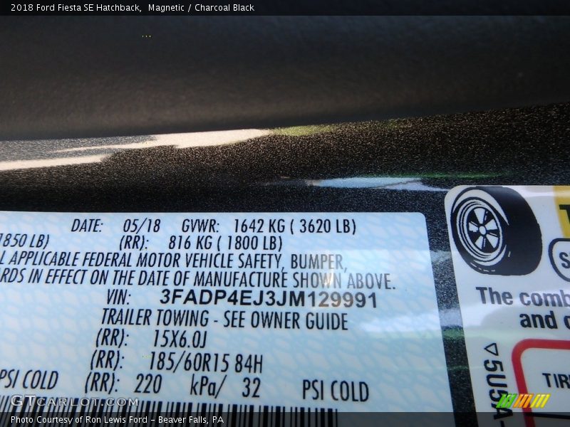Magnetic / Charcoal Black 2018 Ford Fiesta SE Hatchback